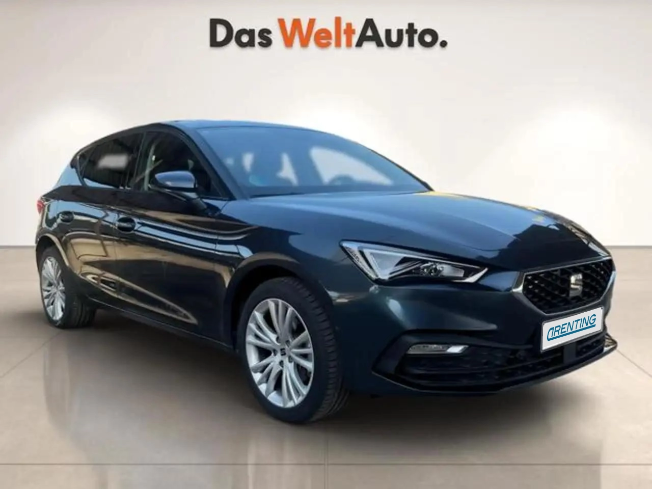 Renting SEAT Leon 1.5 eTSI DSG-7 S&S Style Special Edition 150 Gris