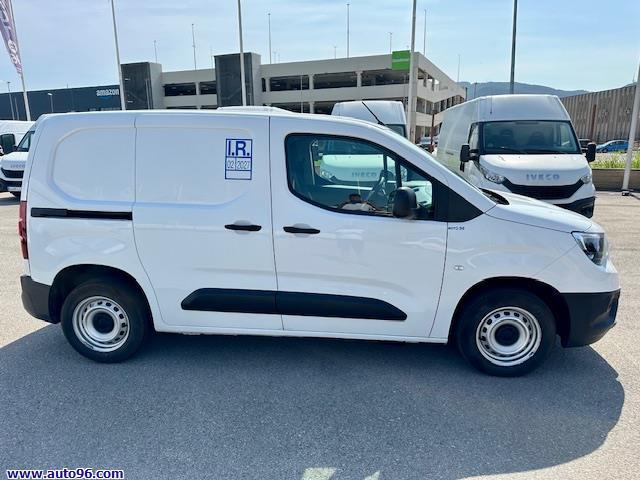 Renting OPEL COMBO 1.5 TD LIFE L1 75 EXPRESSIO FURGON ISOTERMO