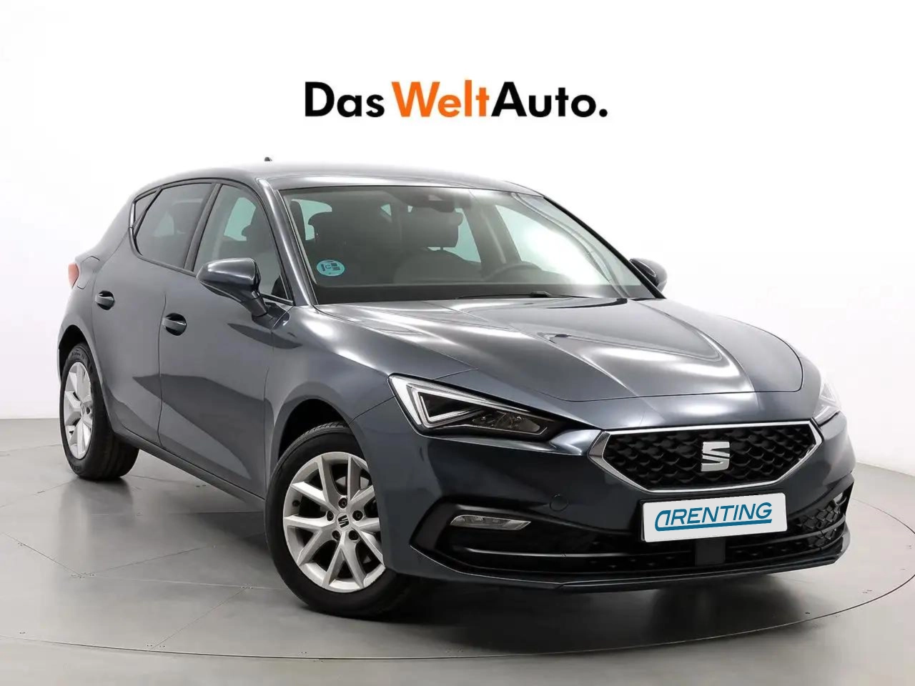 Renting SEAT Leon 1.5 TSI 96kW S&S Style Gris 2