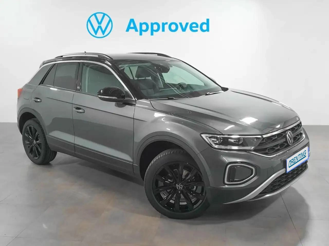 Renting Volkswagen T-Roc 1.5 TSI Más Dark DSG7 Gris