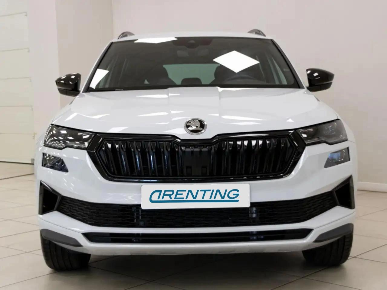 Renting Skoda Karoq 1.5 TSI Sportline ACT DSG Blanco