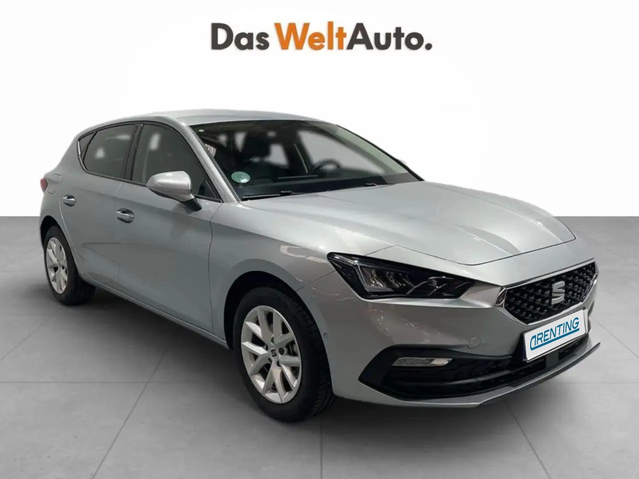 Renting SEAT Leon 1.5 TSI S&S Style XS 130 Plateado