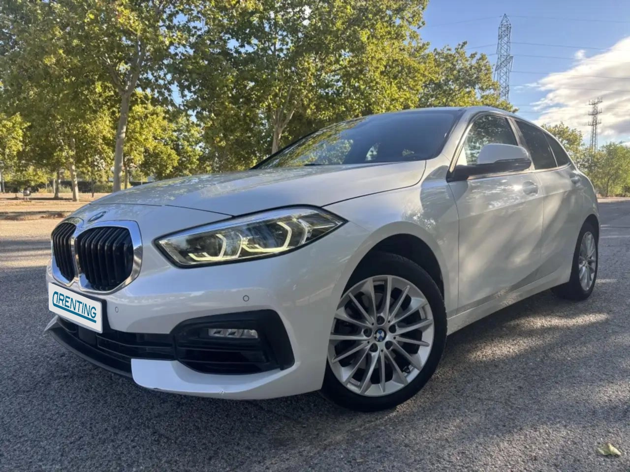 Renting BMW 118 118i Blanco 5