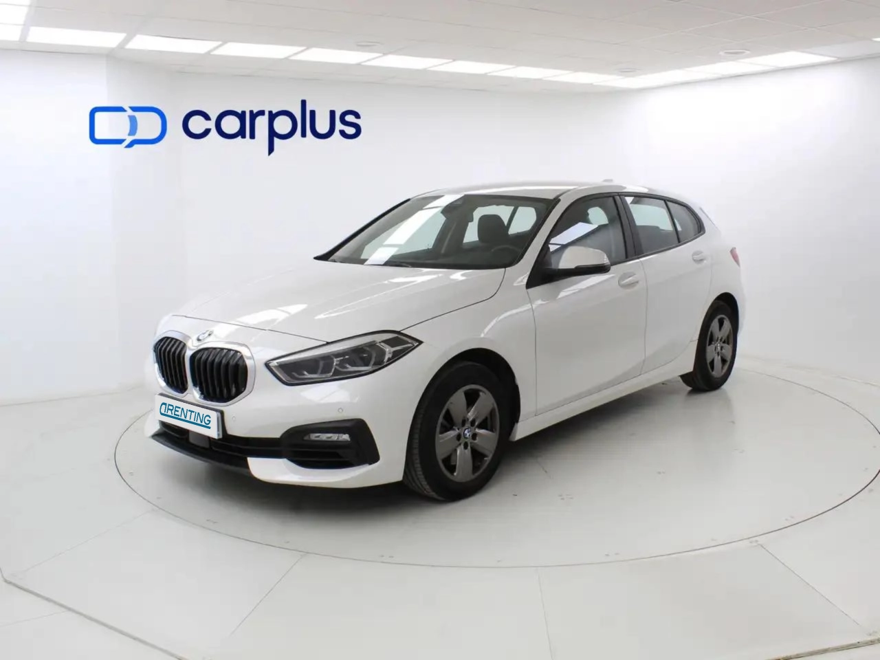 Renting BMW 118 118iA Plateado