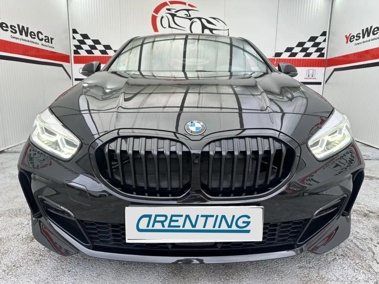 Renting BMW 118 118iA Business Corporate M Sport Negro