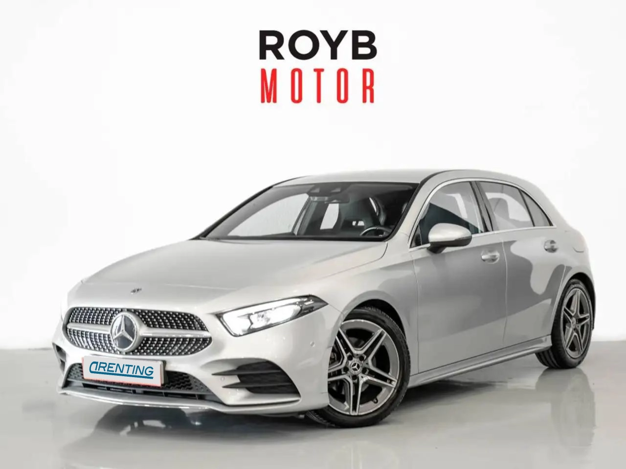 Renting Mercedes-Benz A 180 180d 7G-DCT Gris 2