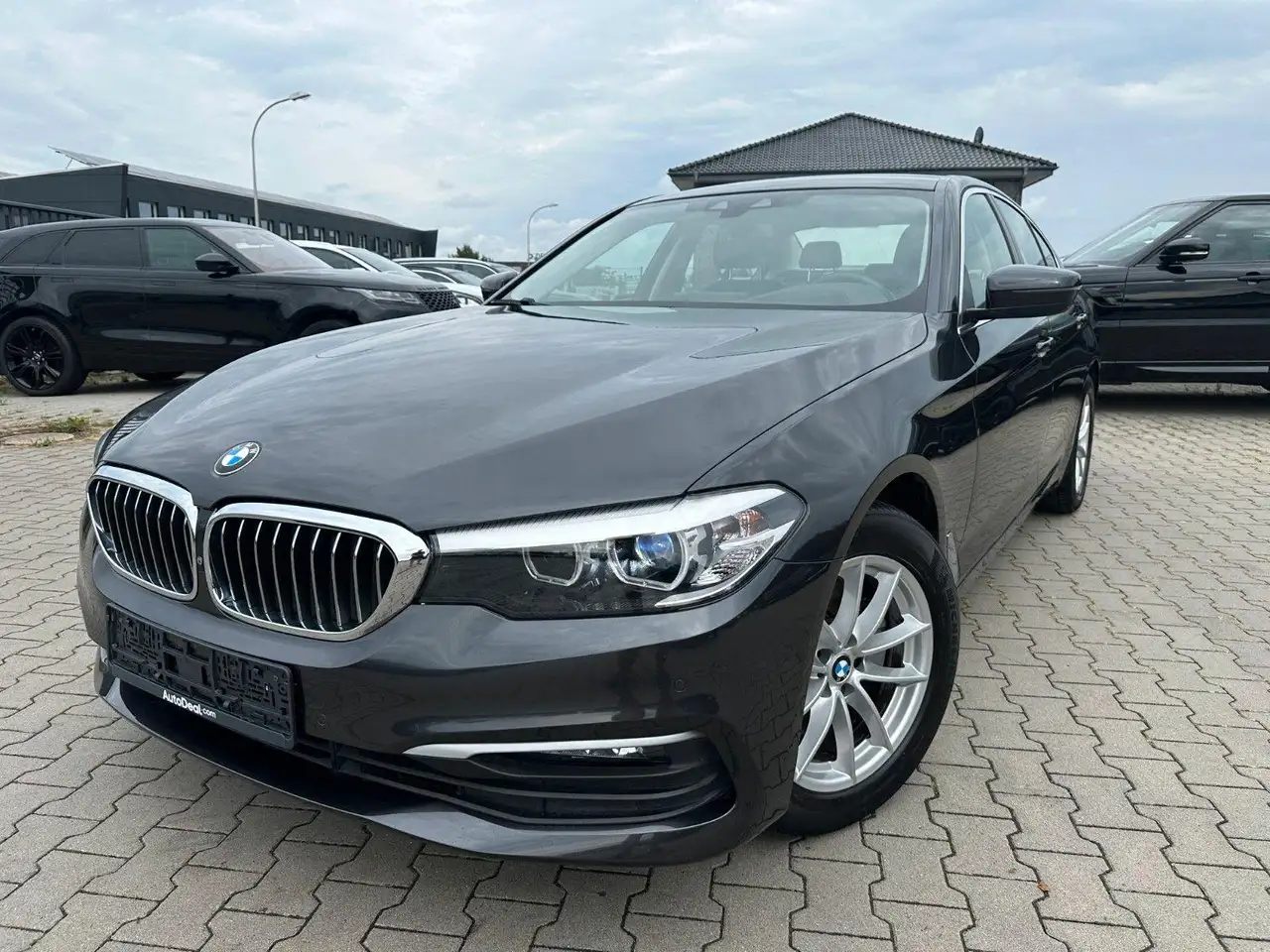 Renting BMW 520 190cv Automático de 4 Puertas 2 1