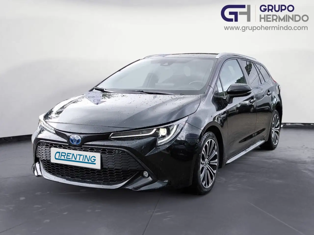 Renting Toyota Corolla 2.0 180 H STYLE TOURING Negro