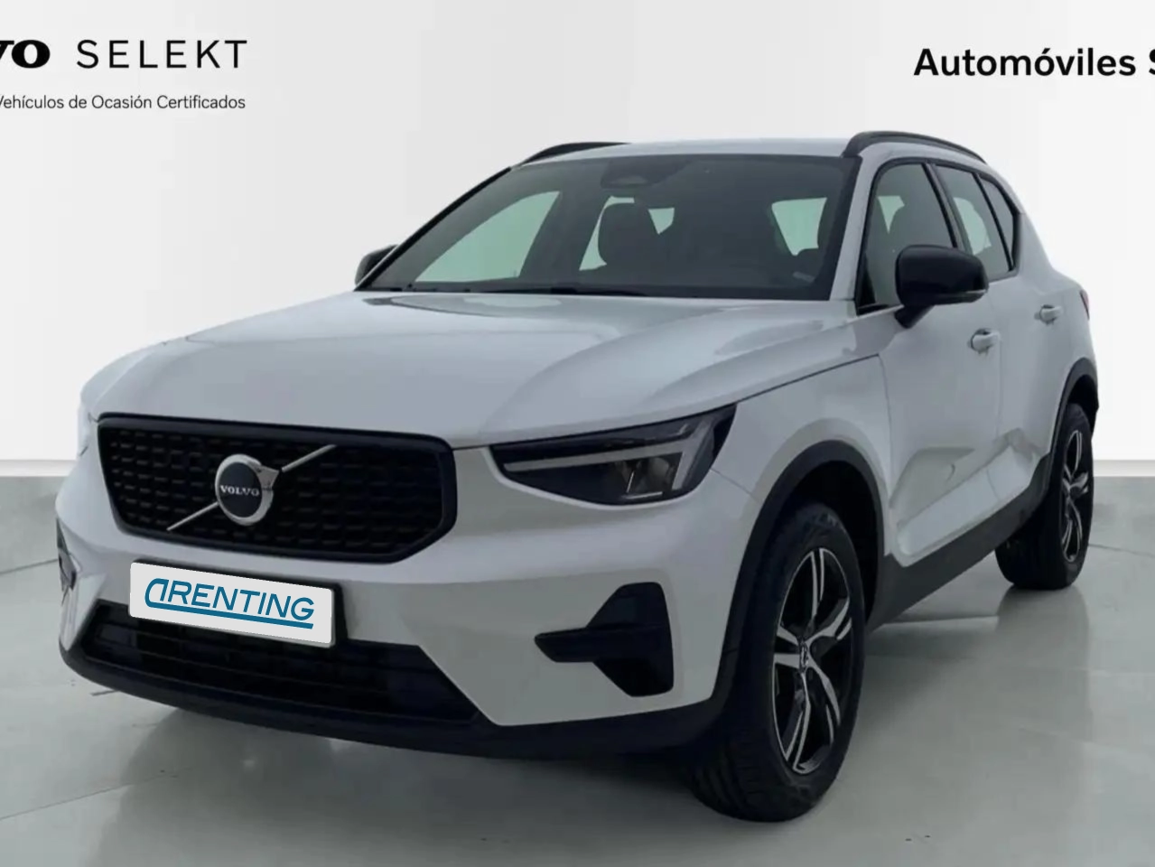 Renting Volvo XC40 2.0 B3 G Plus Dark Auto Blanco 1