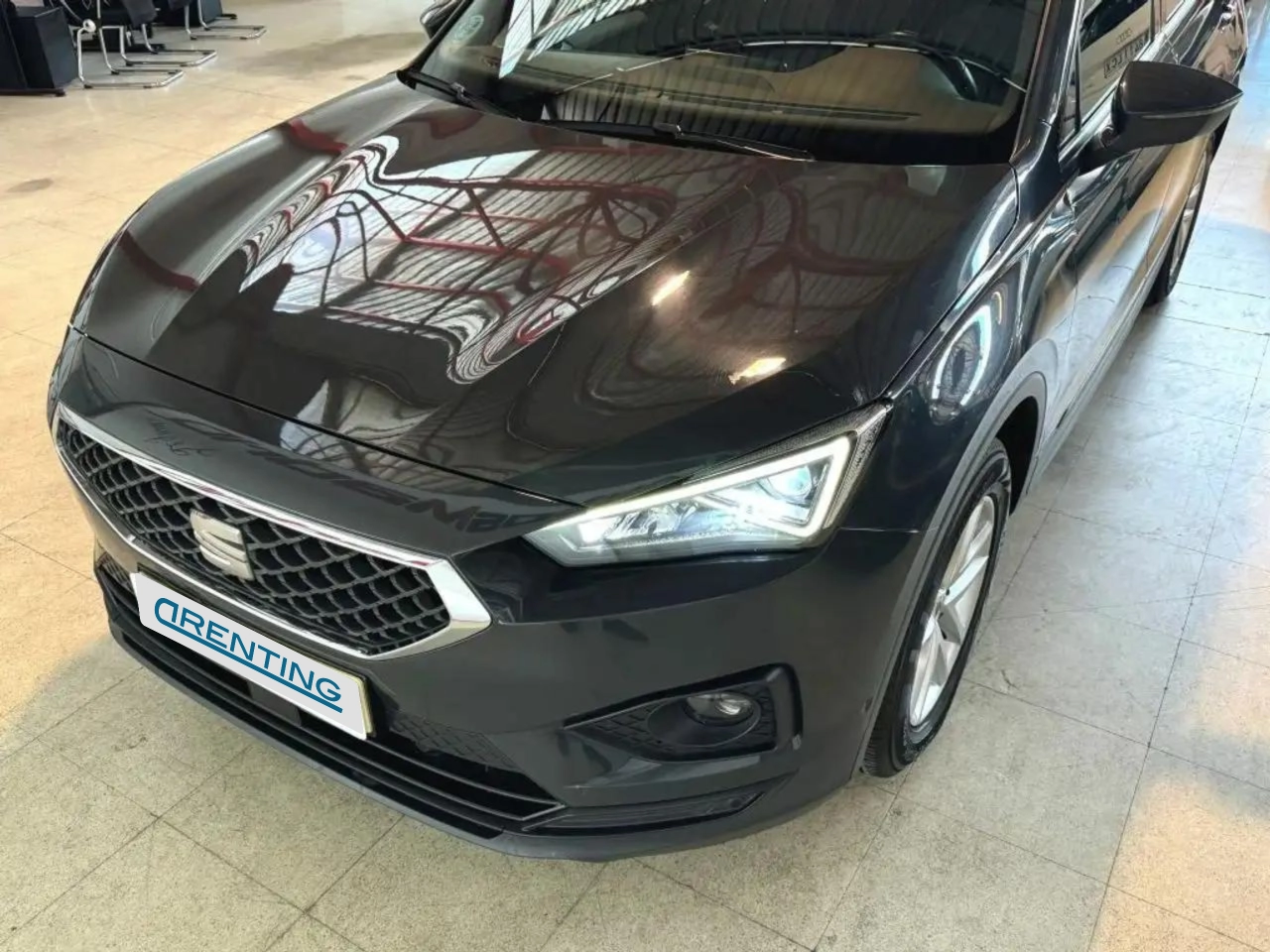 Renting SEAT Tarraco 2.0 TDI 110kW (150CV) S&S Style GO Gris 1