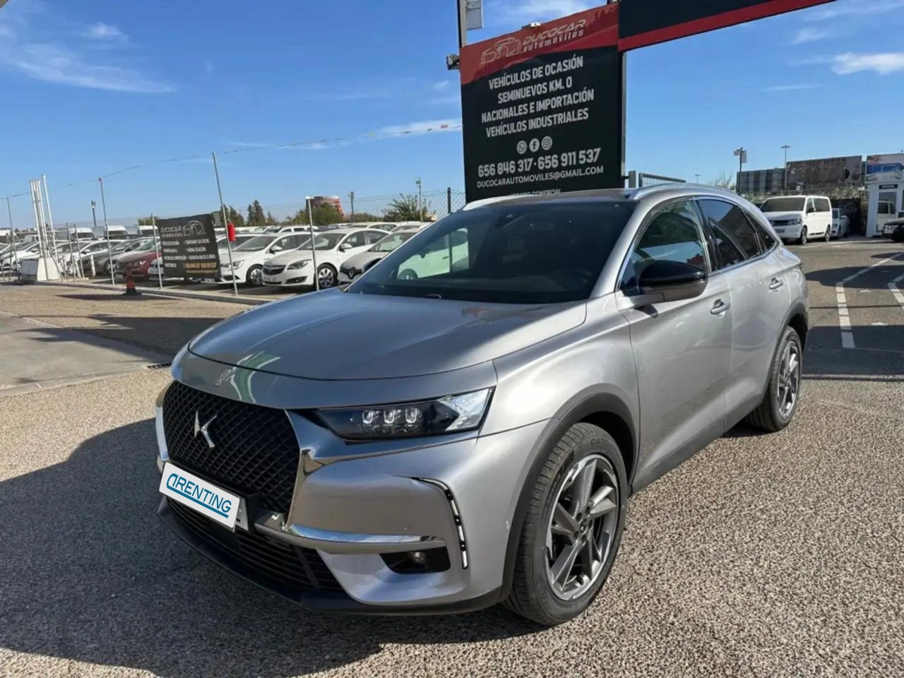 Renting DS Automobiles DS 7 Crossback 2.0BlueHDi So Chic Aut. Gris 1 1