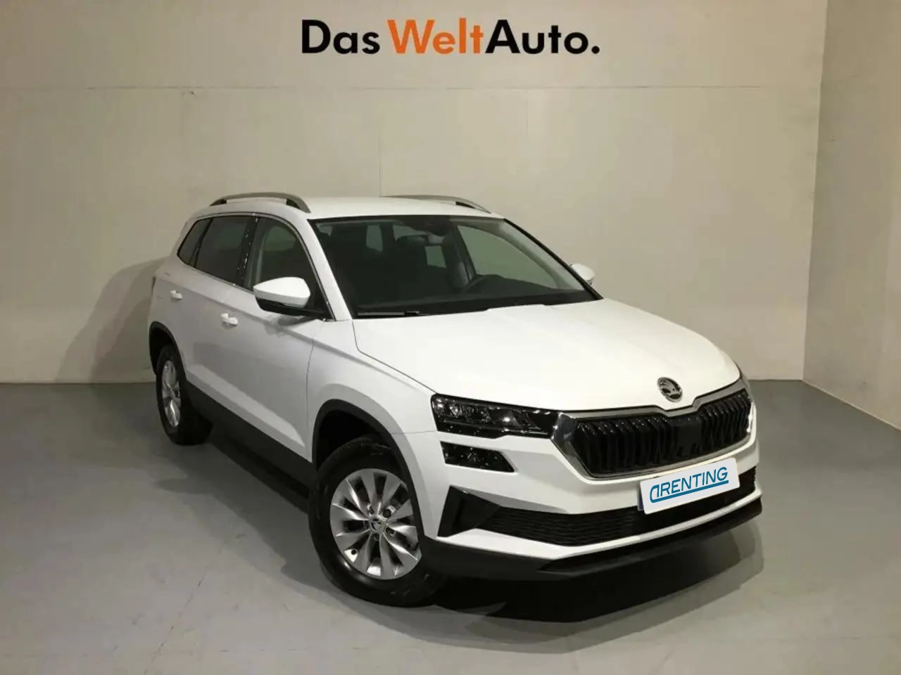 Renting Skoda Karoq 2.0TDI AdBlue Ambition 4×4 DSG 110kW Blanco