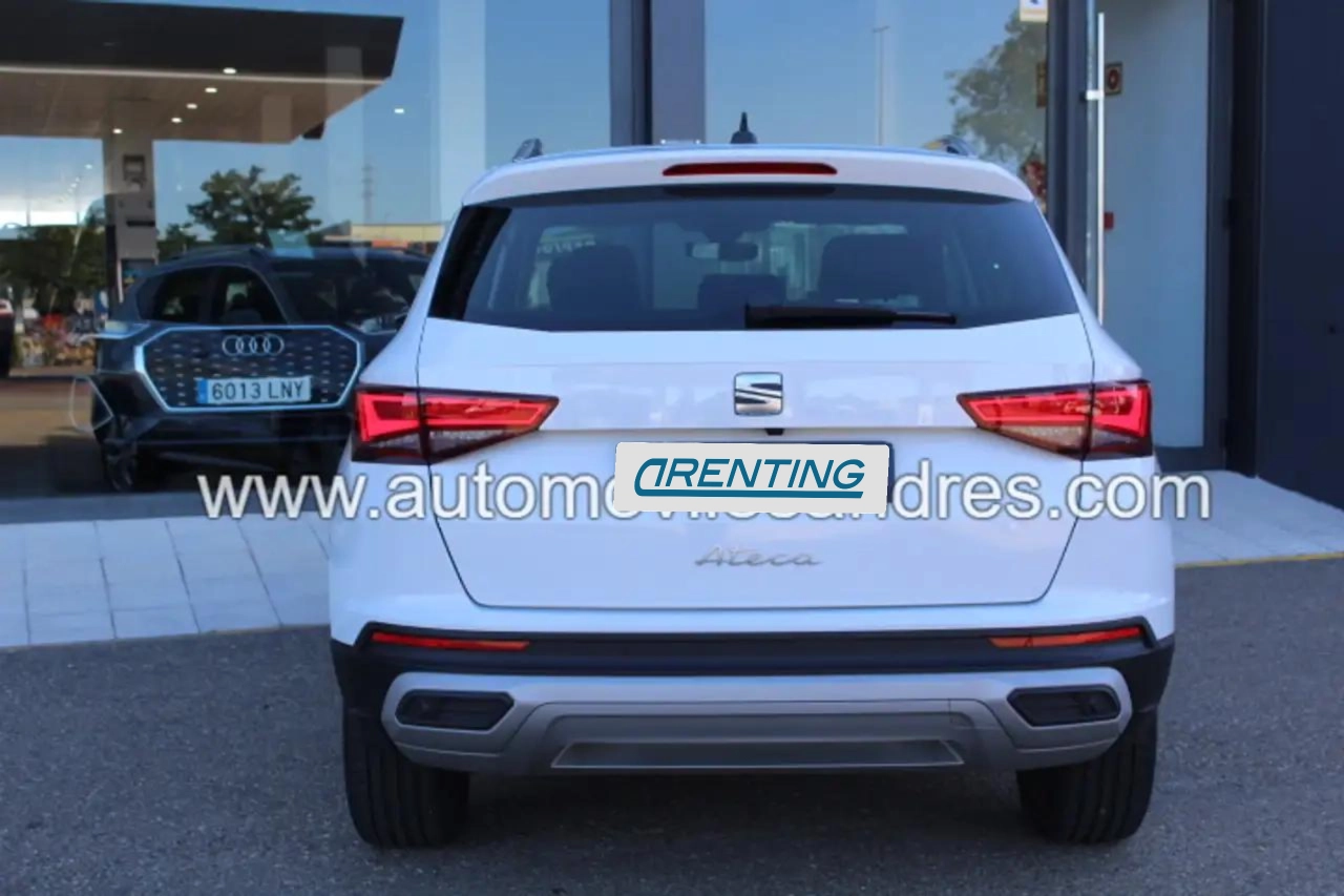 Renting SEAT Ateca 2.0TDI CR S&S X-Perience 150 Blanco 1