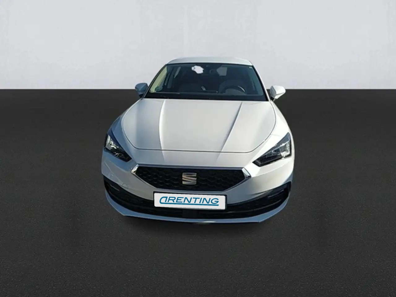 Renting SEAT Leon 2.0TDI S&S Style 115 Blanco 3