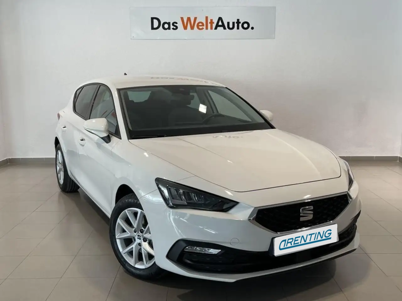 Renting SEAT Leon 2.0TDI S&S Style 115 Blanco