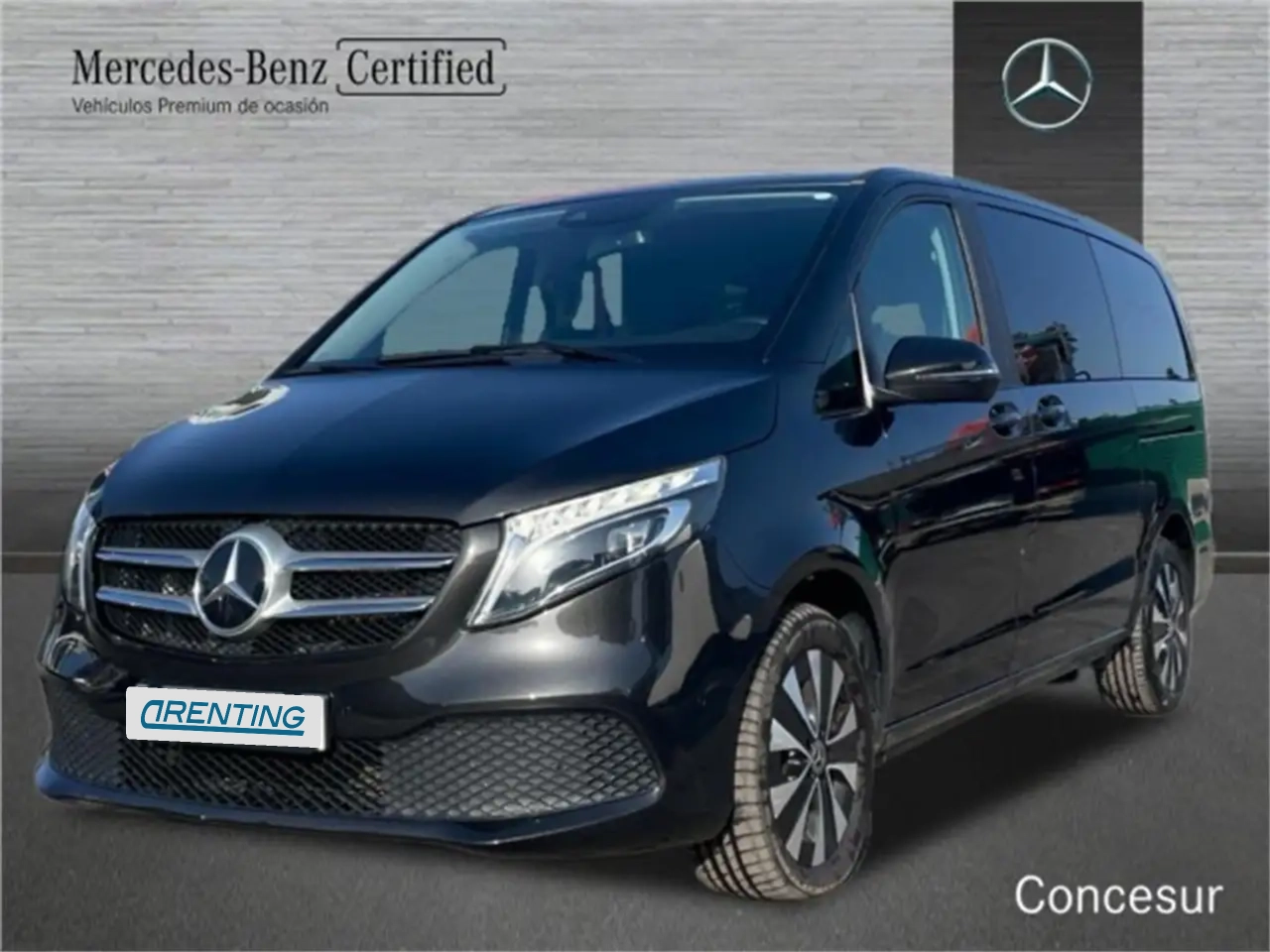 Renting Mercedes-Benz V 220 220d Largo