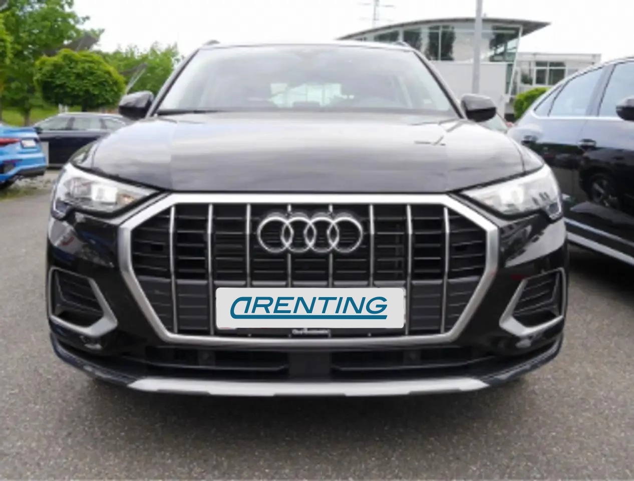 Renting Audi Q3 35 TFSI Advanced S tronic Negro 1