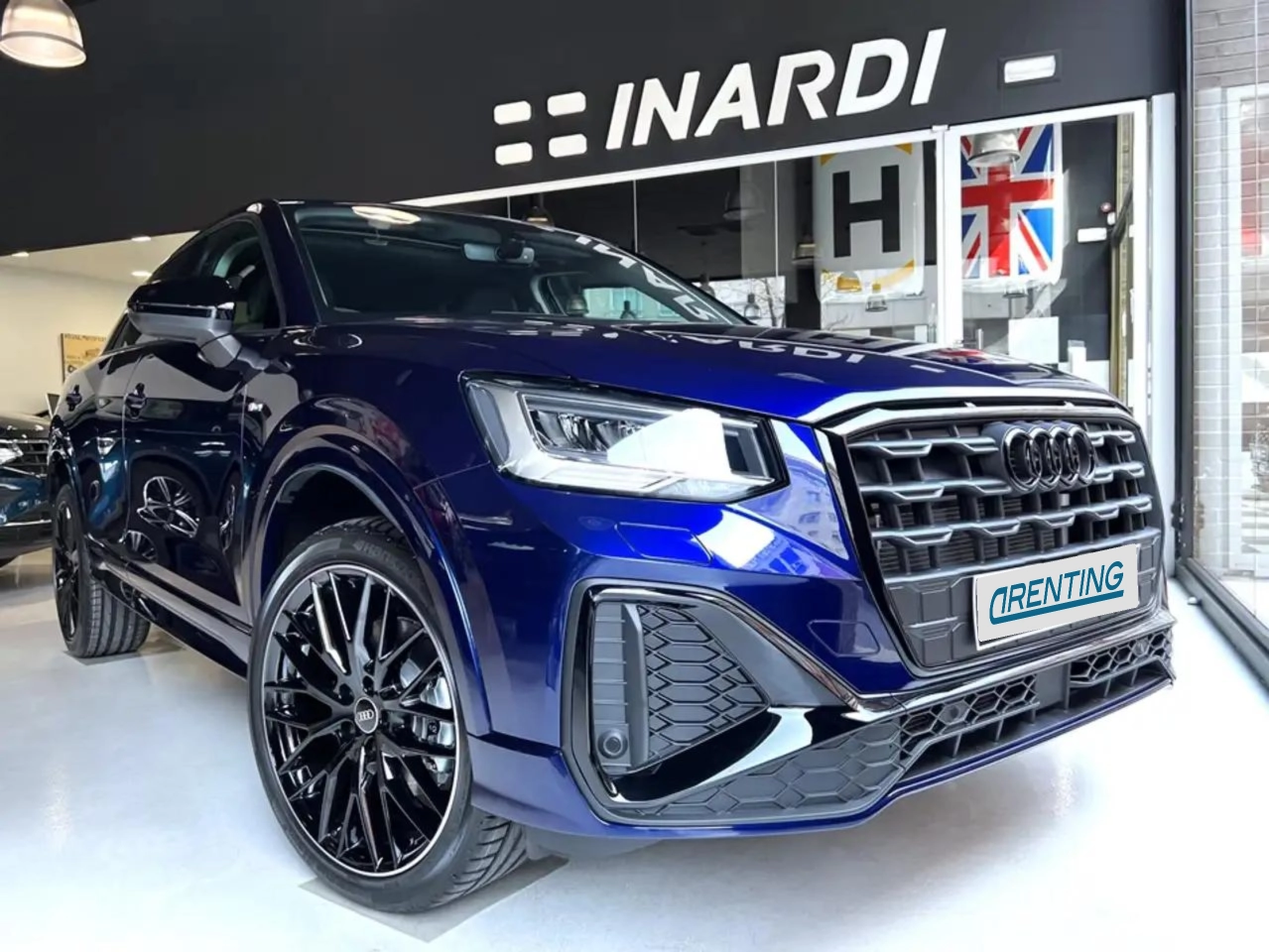 Renting Audi Q2 35 TFSI Black line edition S tronic 110kW Azul 1