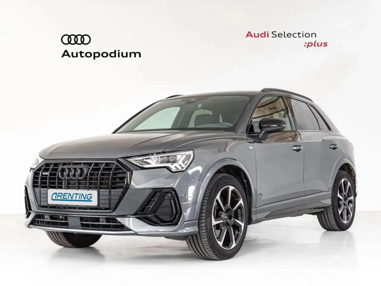 Renting Audi Q3 40 TFSI Black line quattro S tronic Gris