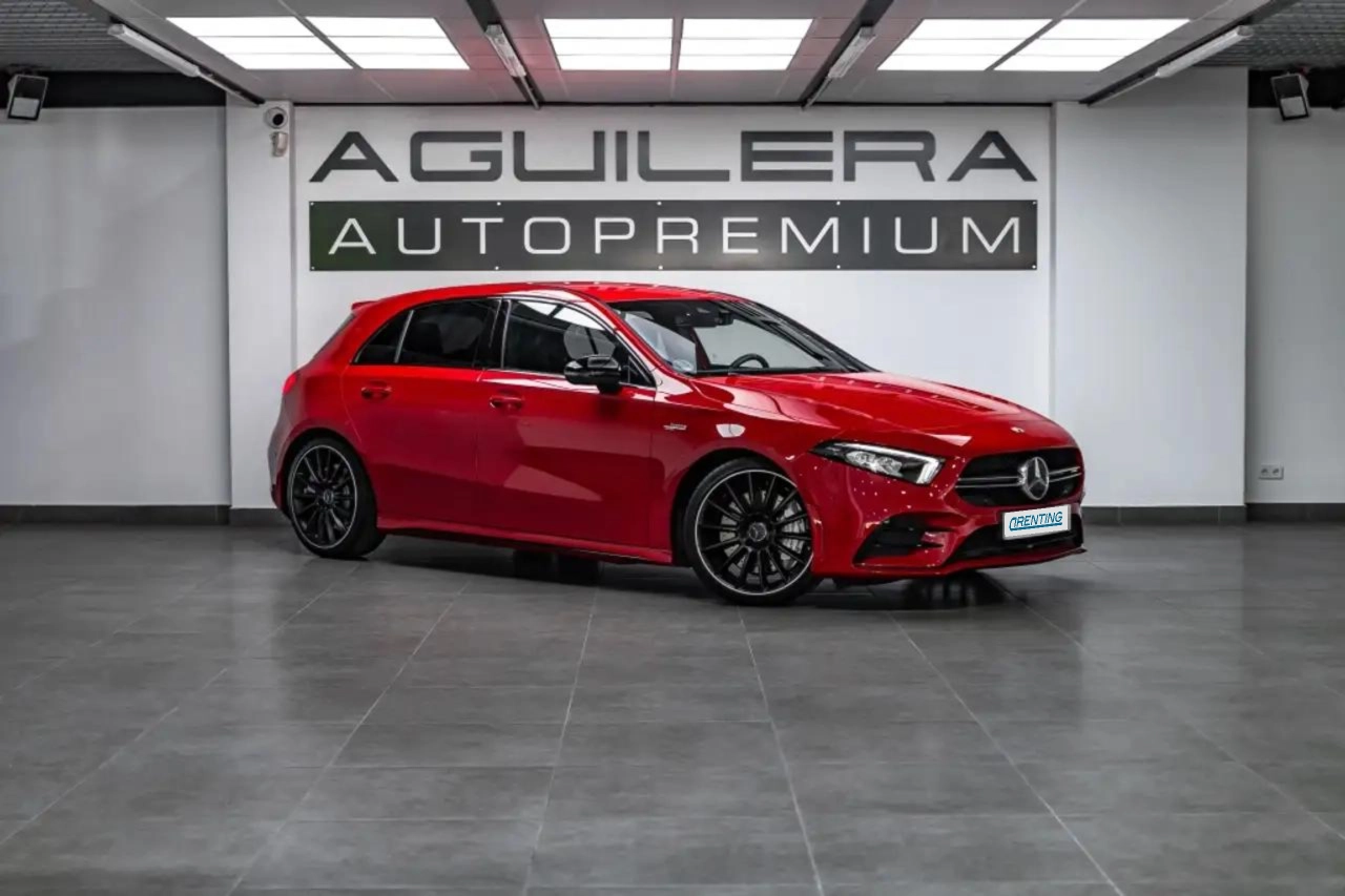 Renting Mercedes-Benz A 35 AMG 4Matic+ 7G-DCT Rojo 1