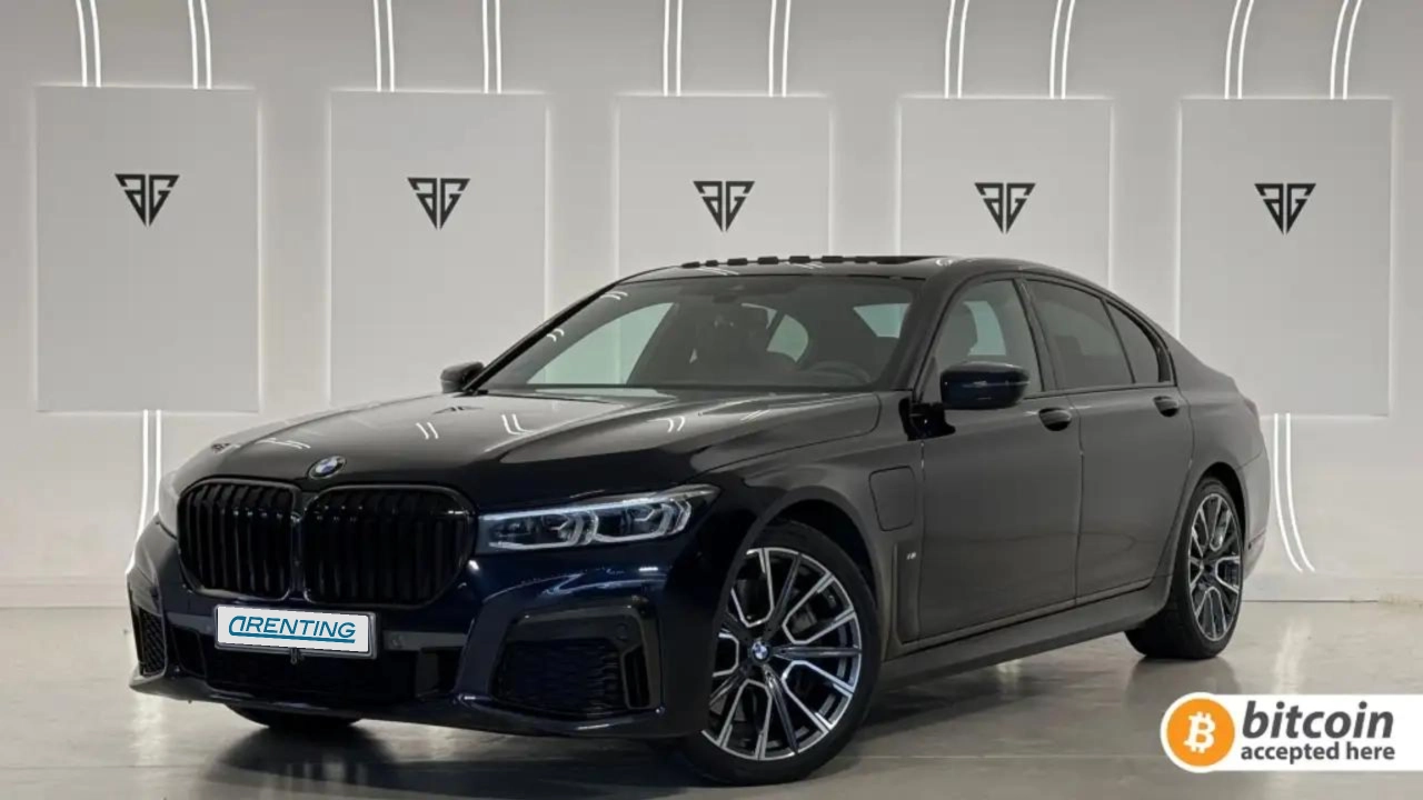 Renting BMW 745 745e Negro 1