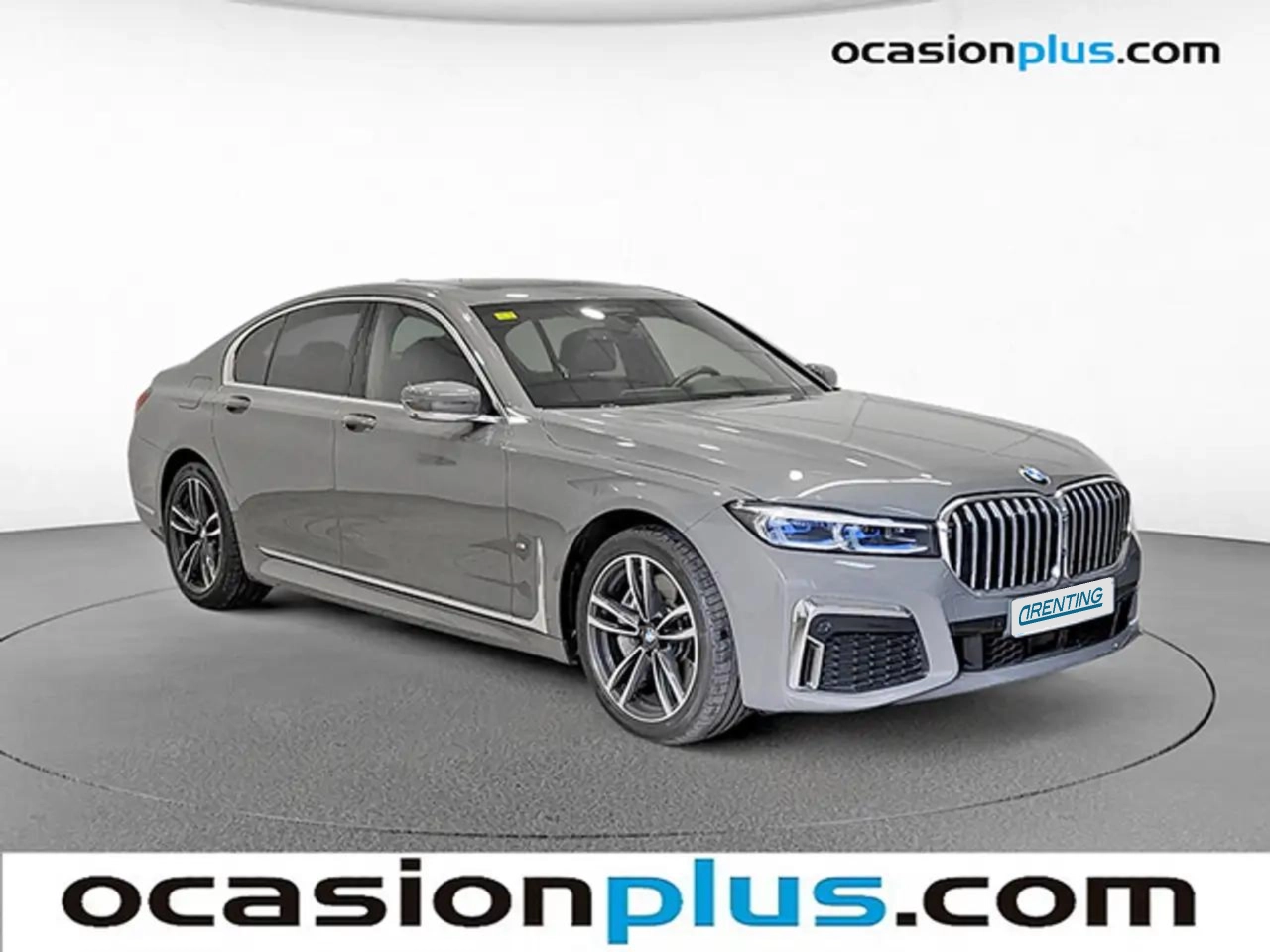 Renting BMW 745 745e Gris