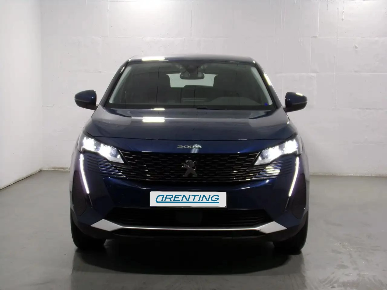 Renting Peugeot 3008 Active Pack Azul 1