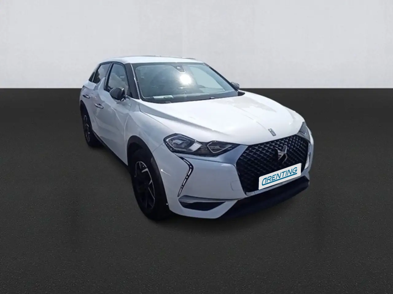 Renting DS Automobiles DS 3 Crossback BlueHDi Be Chic 100 Blanco 11