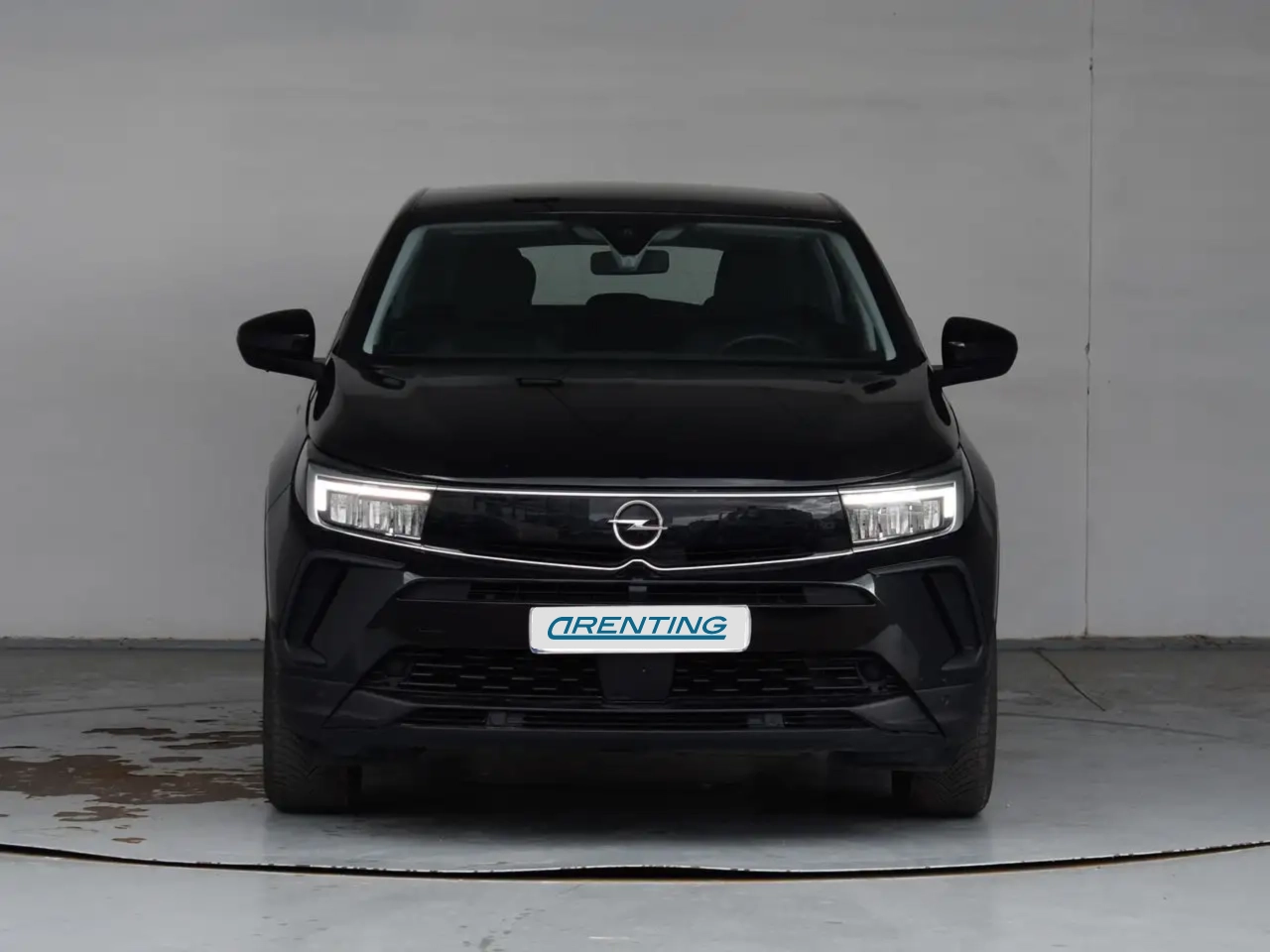 Renting Opel Grandland Business Edition Negro