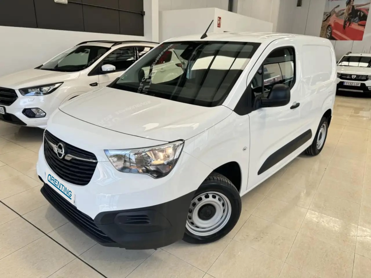 Renting Opel Combo N1 Cargo 1.5TD S&S L 1000 Express 100 Blanco