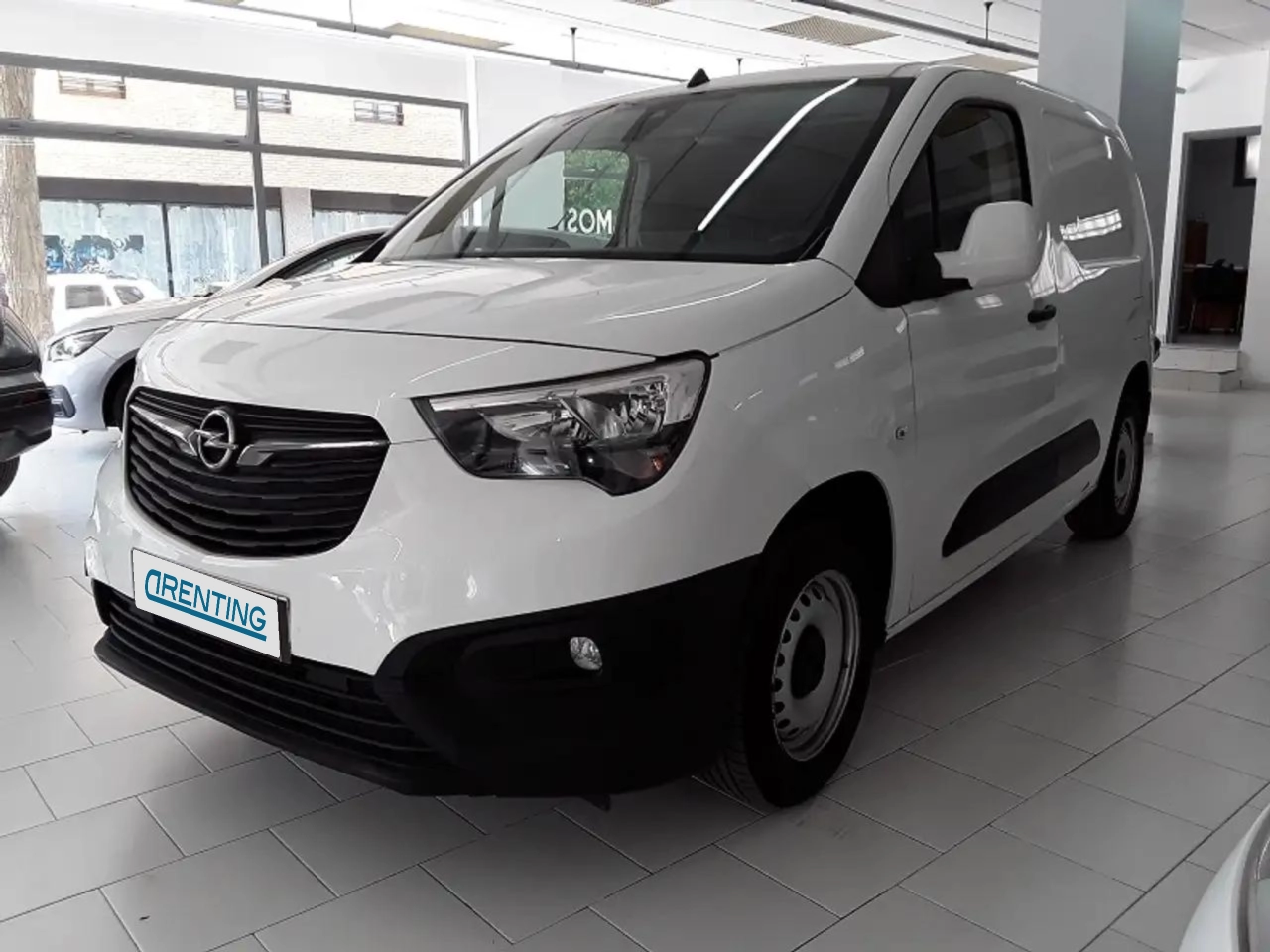 Renting Opel Combo N1 Cargo 1.5TD S&S L 650 Select 100 Blanco