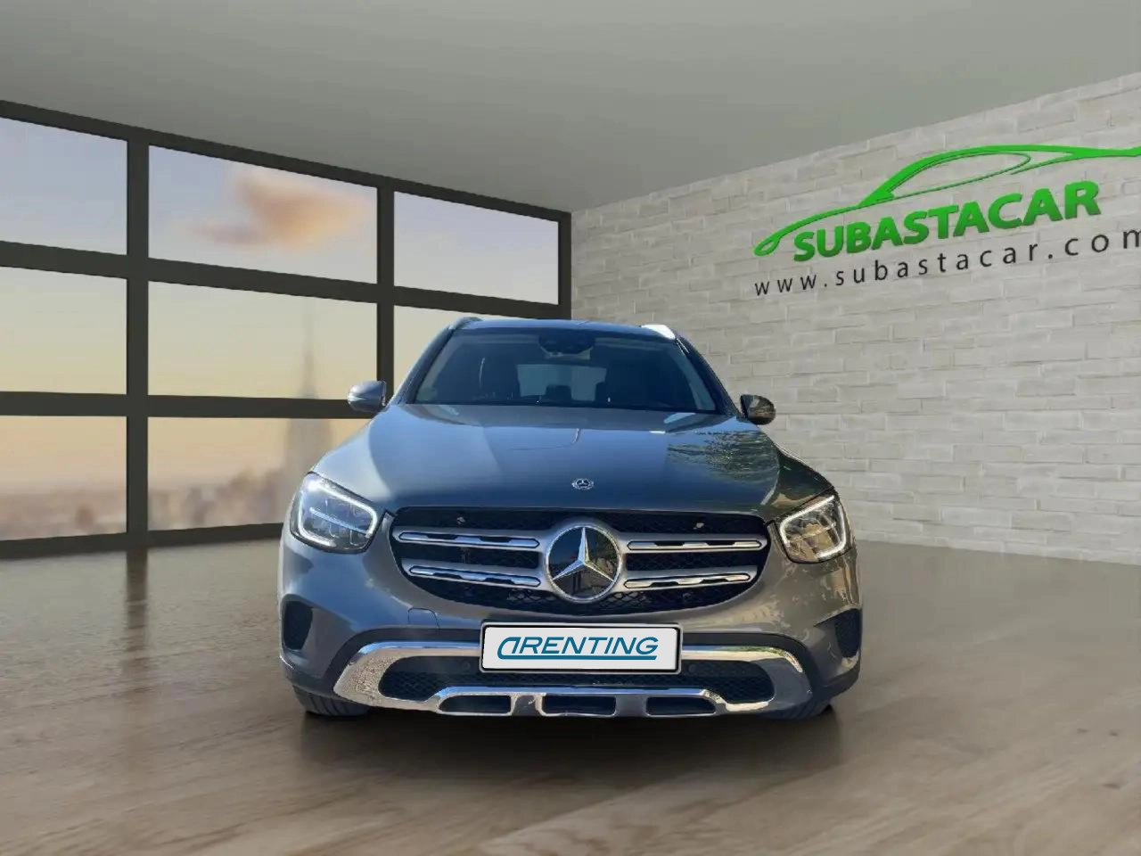 Renting Mercedes-Benz GLC 200 d 4MATIC Gris