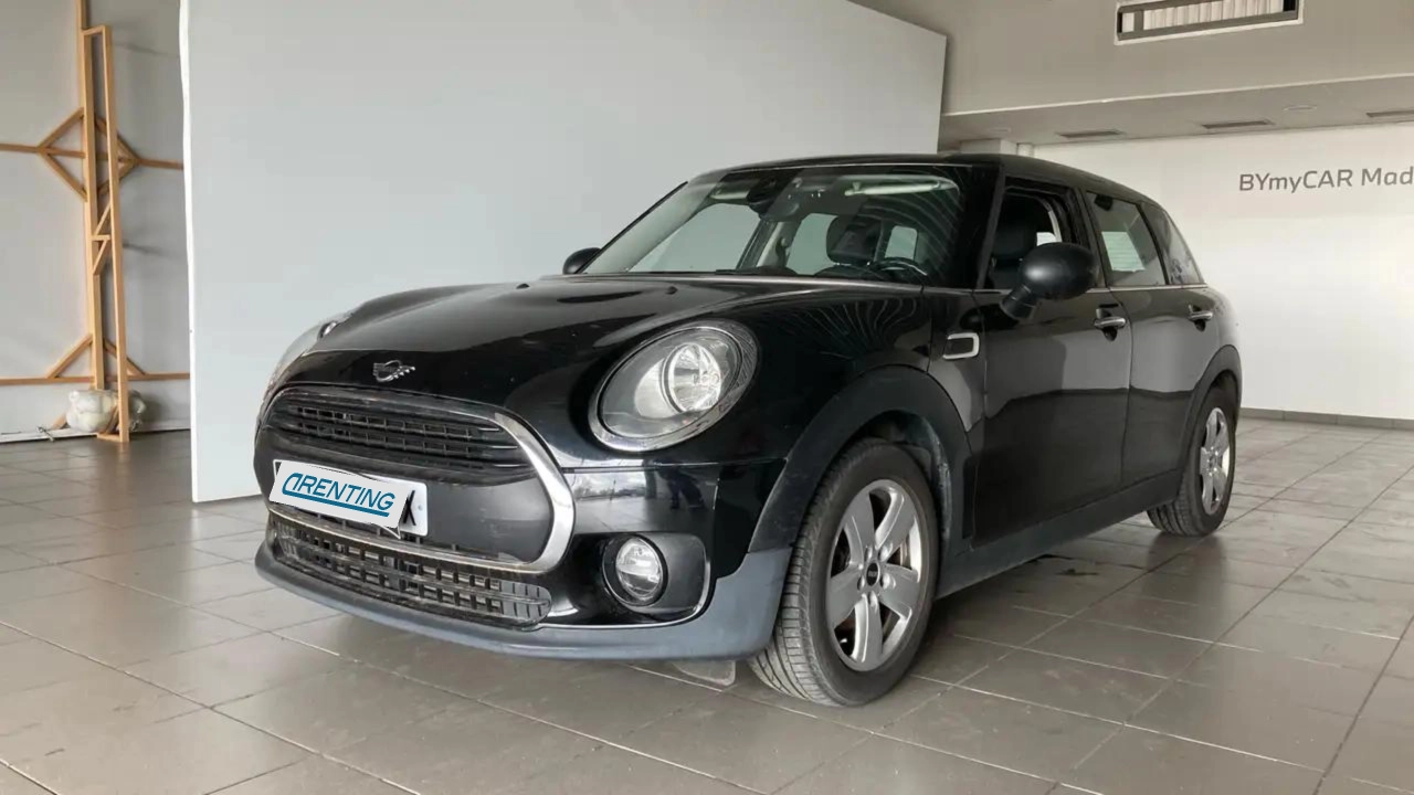 Renting MINI One Clubman D Negro