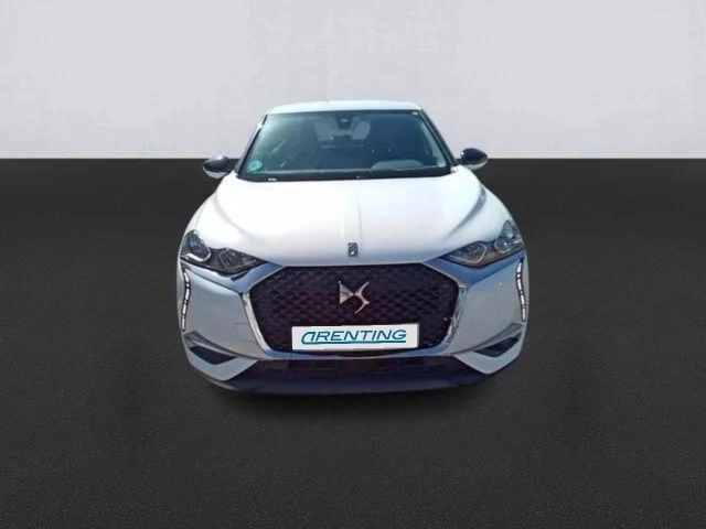 Renting DS DS3 Crossback DS 3 Crossback BlueHDi So Chic 110 5