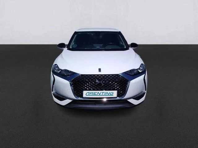 Renting DS DS3 Crossback DS 3 Crossback BlueHDi So Chic 110 4 2