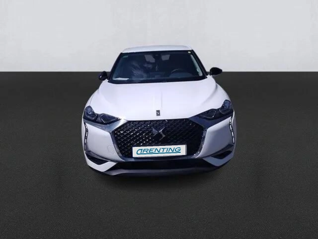 Renting DS DS3 Crossback DS 3 Crossback BlueHDi So Chic 110 5 1