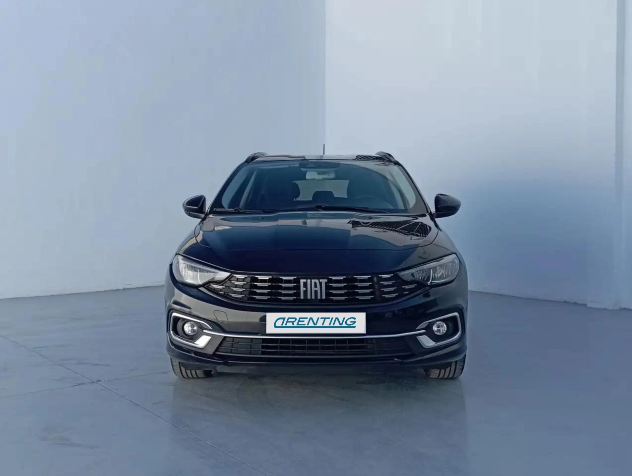 Renting Fiat Tipo Life Plus Negro