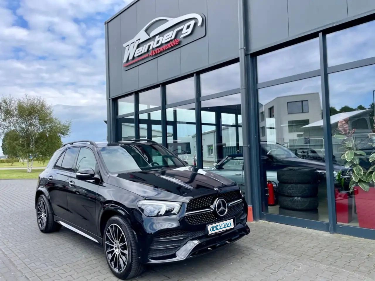 Renting Mercedes-Benz GLE 400 2 4