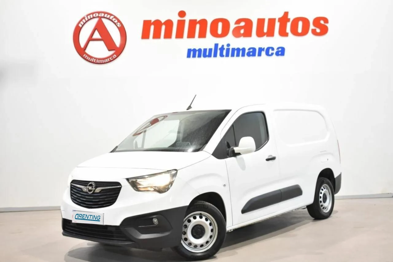 Renting OPEL Combo Life 1.5TD S/S Expression L 100 3