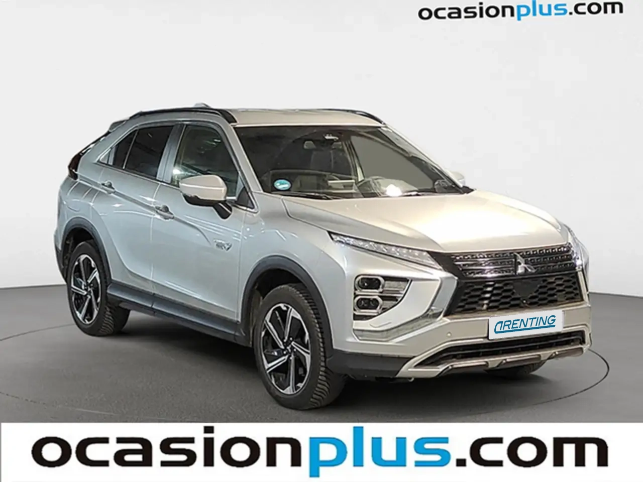 Renting Mitsubishi Eclipse Cross PHEV Kaiteki 4WD Plateado 2 4