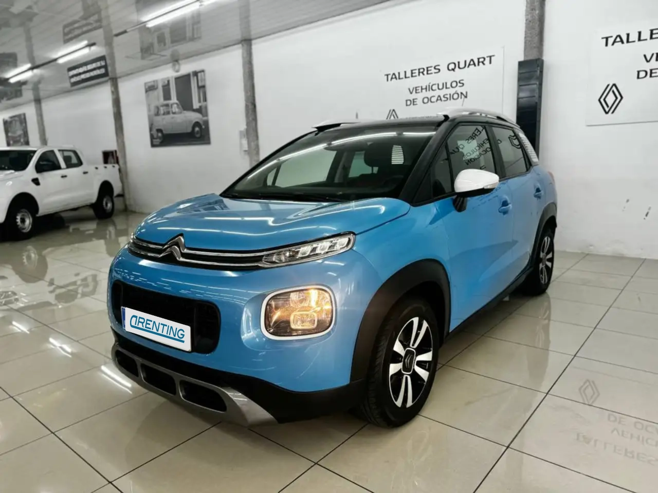 Renting Citroen C3 Aircross Puretech S&S Feel 110 Azul