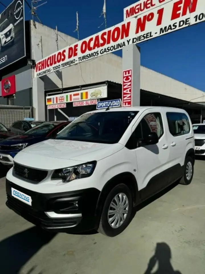 Renting Peugeot Rifter N1 1.5BlueHDI S&S Active Pack Business Stan Blanco