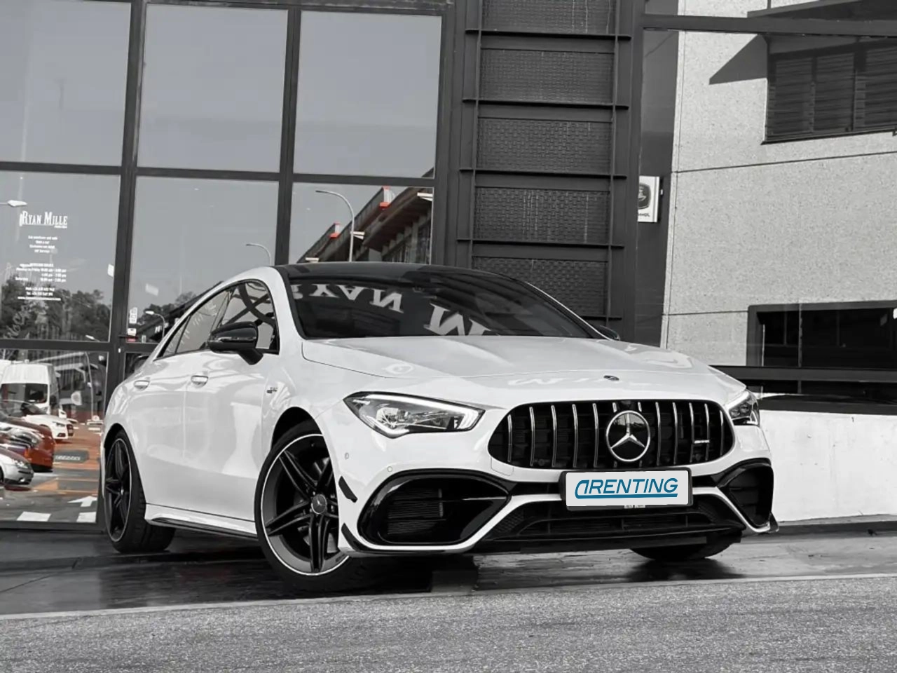 Renting Mercedes-Benz CLA 45 AMG S 4Matic+ 8G-DCT Blanco