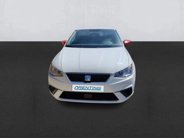 Renting SEAT Ibiza 1.0 EcoTSI S&S Reference 95 3