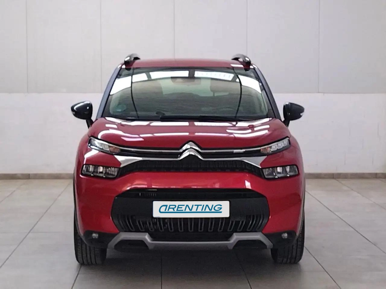 Renting Citroen C3 Aircross Shine Rojo