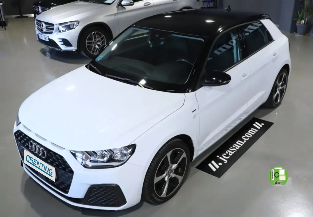 Renting Audi A1 Sportback 25 TFSI Advanced Blanco 1