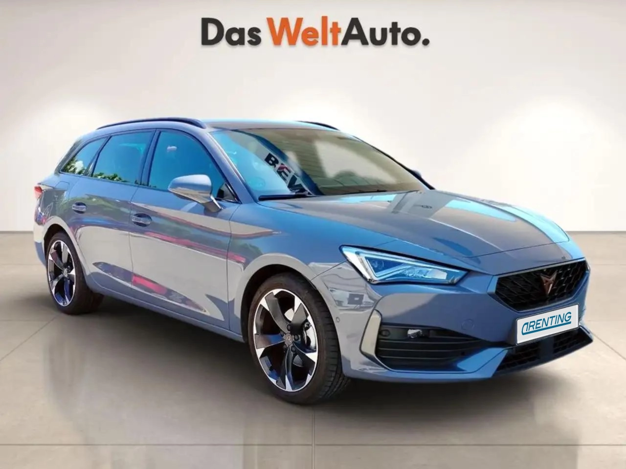 Renting CUPRA Leon Sportstourer 1.5 ETSI DSG 110KW Gris 3