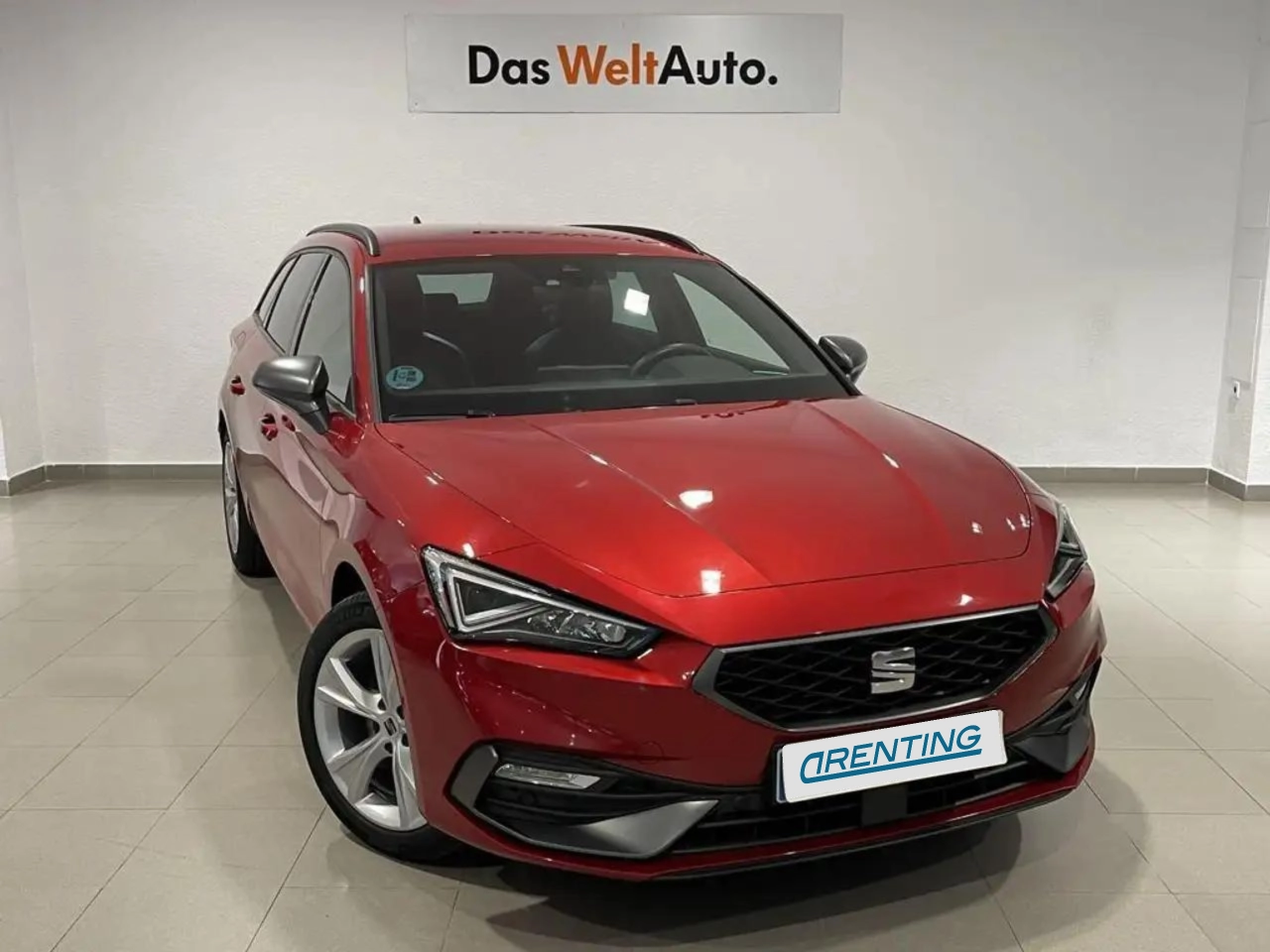 Renting SEAT Leon ST 1.4 TSI e-Hybrid S&S FR XM DSG-6 204 Rojo