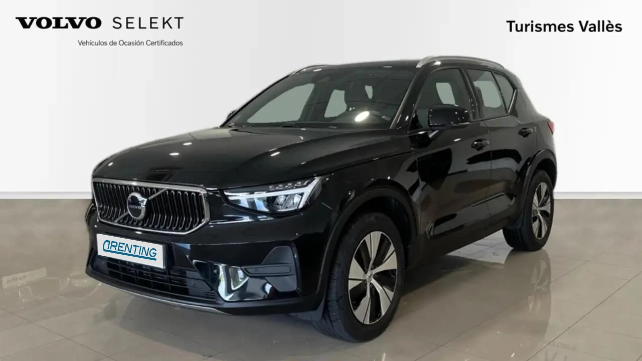 Renting Volvo XC40 T2 Core Aut. Negro