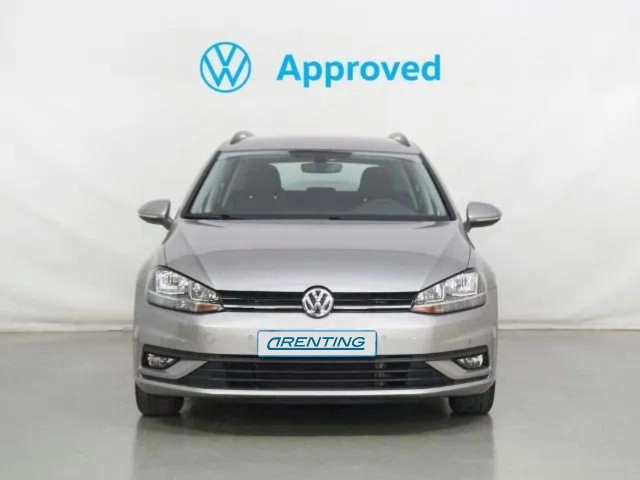 Renting Volkswagen Golf Variant 1.0 TSI Last Edition 85 kW (115 CV) Ocasión